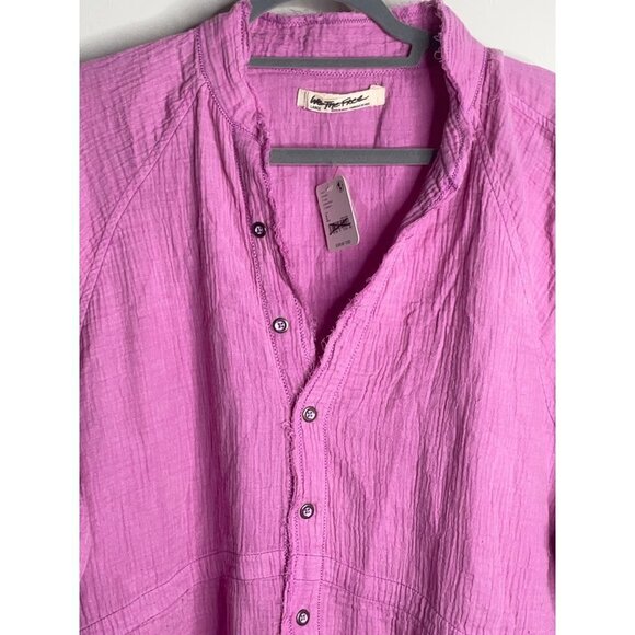 FREE PEOPLE We the Free Summer Daydream Frayed Button Down Shirt Violet L NWT - Picture 4 of 4